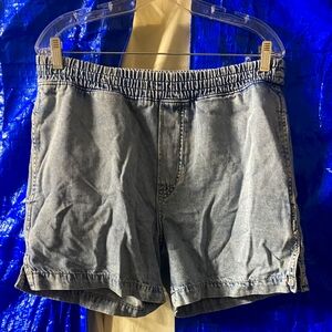 H&M Casual Blue Jean Shorts for Women : Regular Fit : Size M